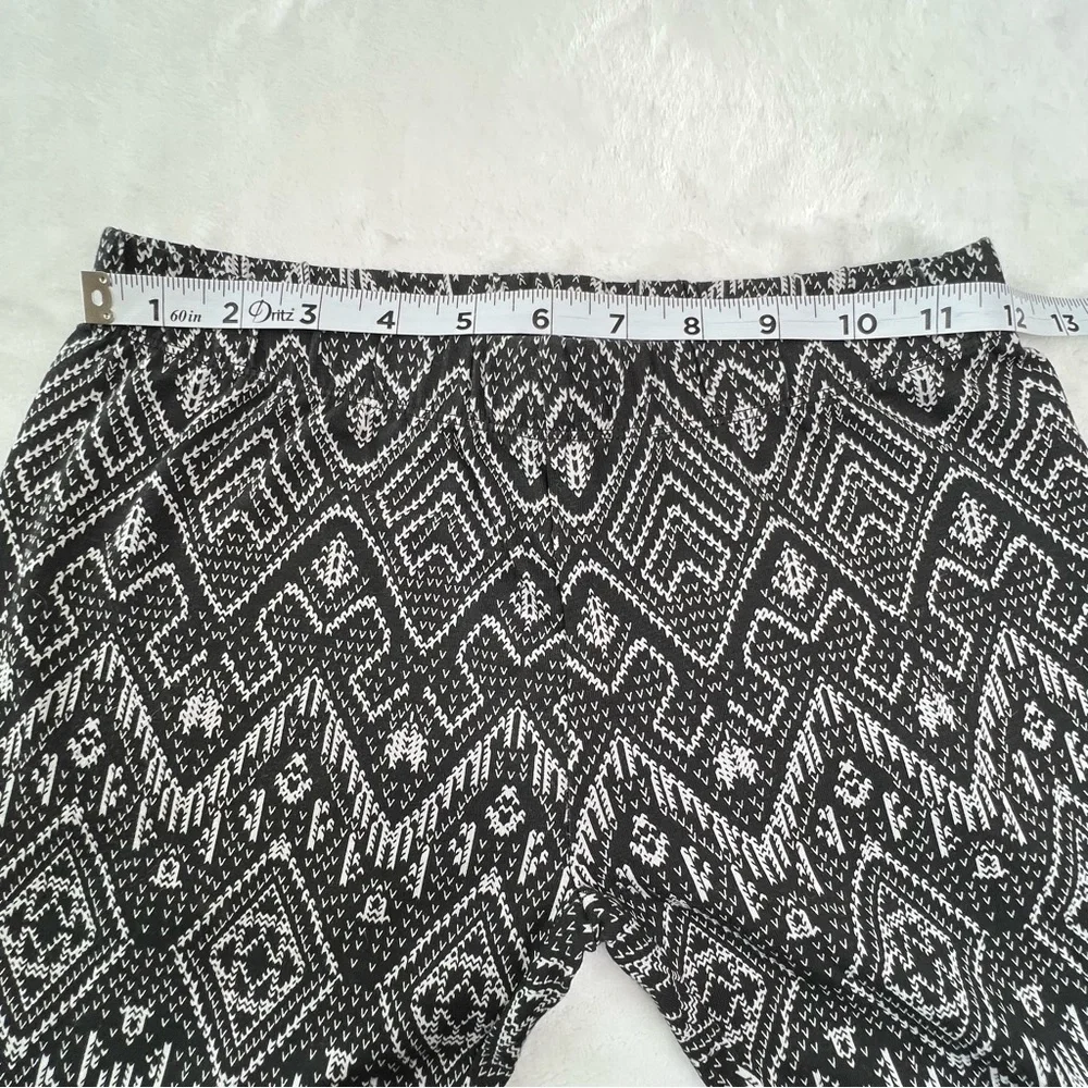 New Ankle Leggings Aztec Print Black White No Boundaries Juniors Small 3 5 - Picture 9 of 12